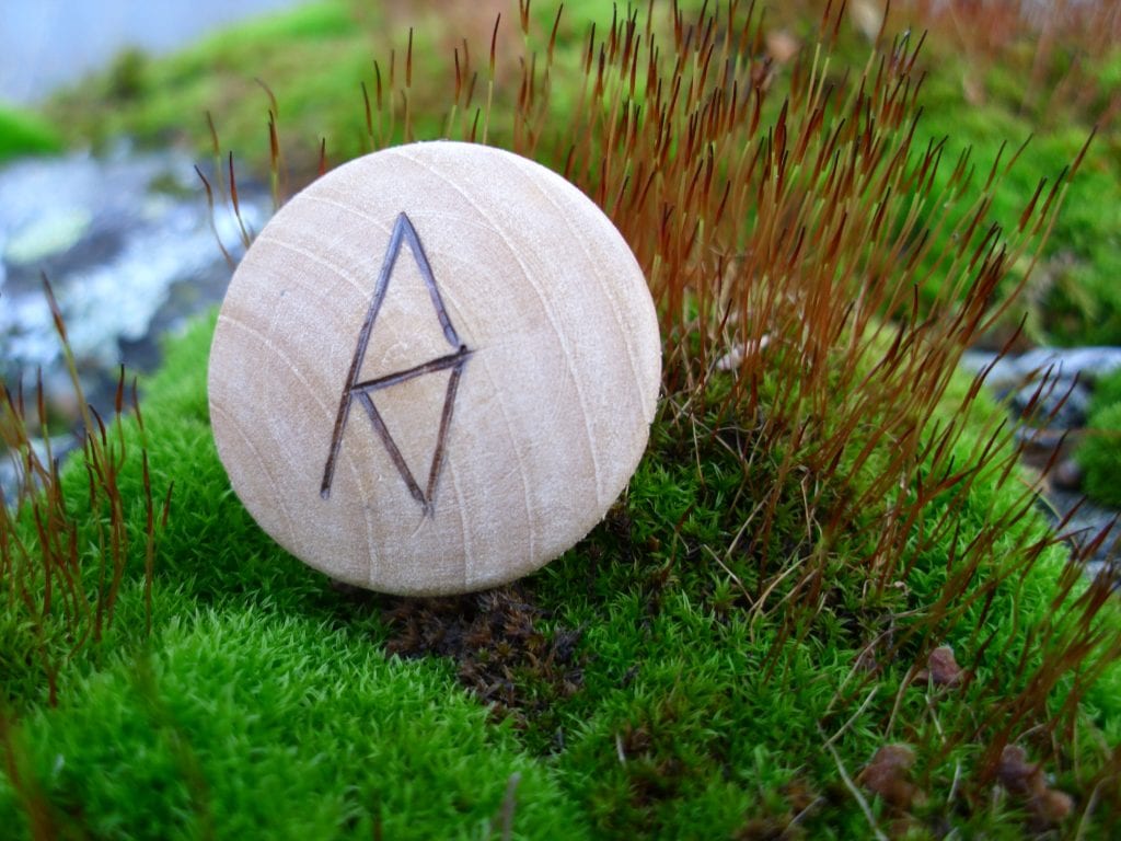Pocket Rune for Safe Travel - Wooden Rune Amulet