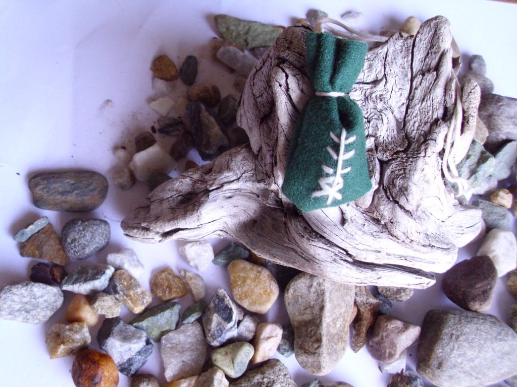 Amulet bag for protection